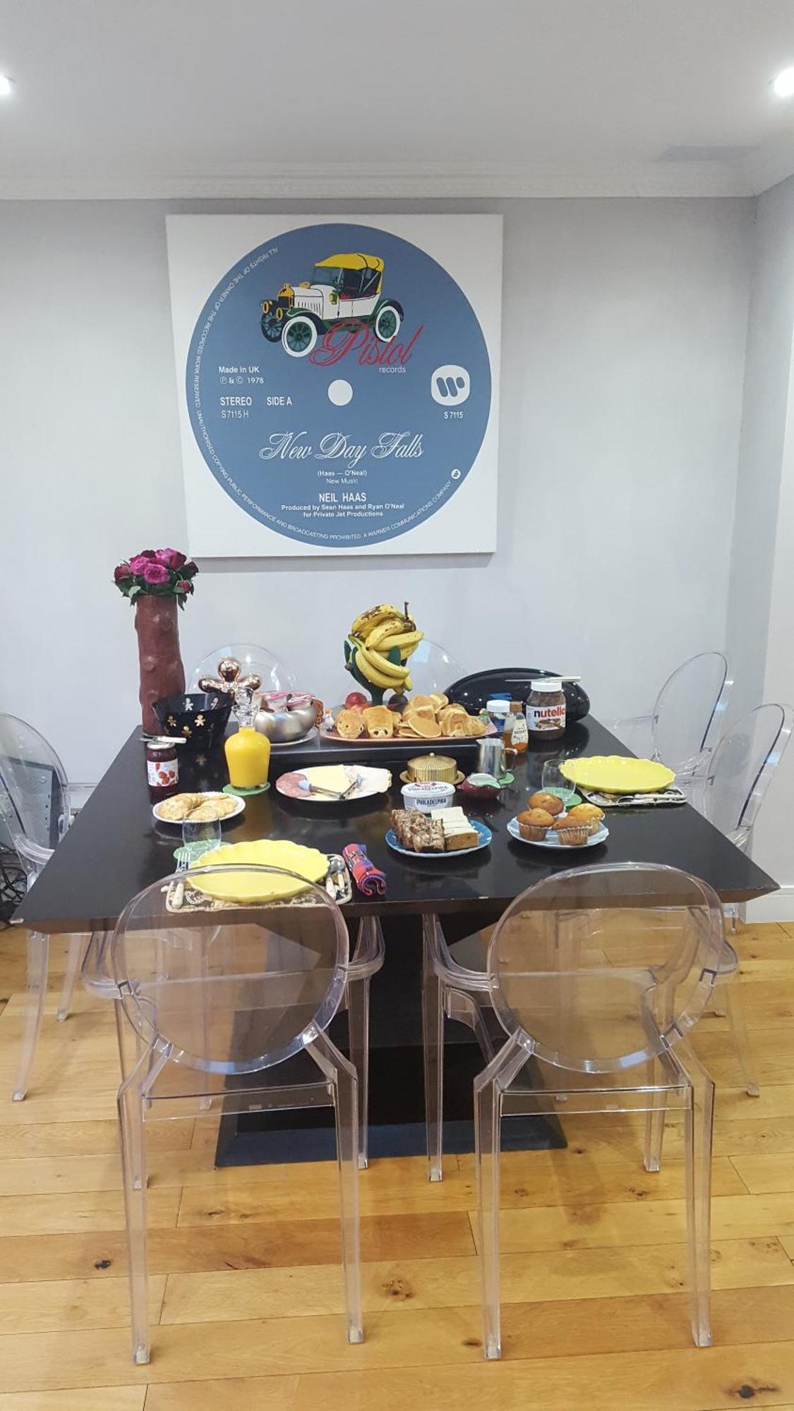 Family Home With Easy Commute To London! クロイドン エクステリア 写真